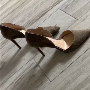 Jessica Simpson pumps